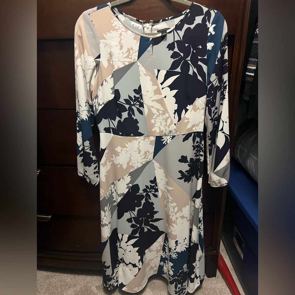 Ann Taylor MIDI Dress 🤍